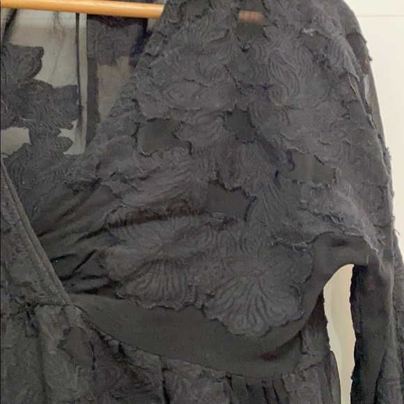 Black blouse - Picture 3 of 6